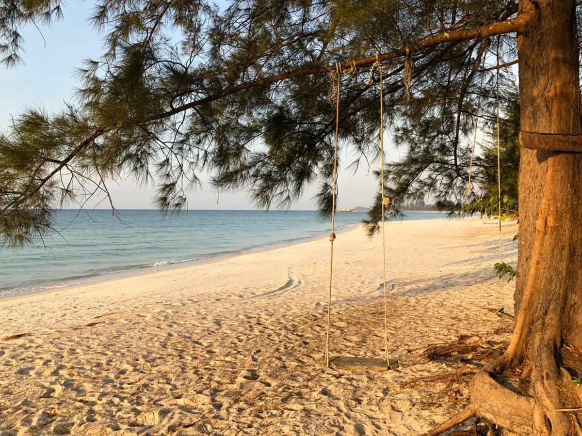 Belitung Holiday Resort Sijuk Εξωτερικό φωτογραφία