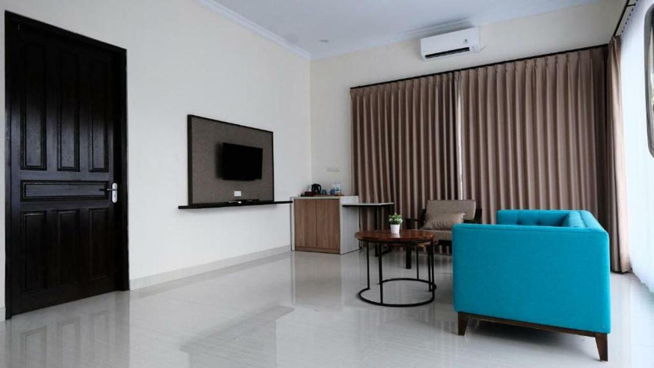 Belitung Holiday Resort Sijuk Εξωτερικό φωτογραφία